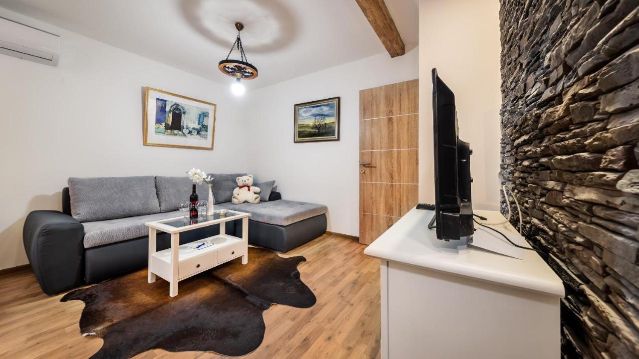 Apartment Krajinovic Zagreb Exterior foto